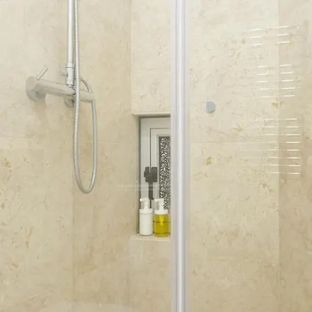 Apartment Update Urban Chic Flat In 19th Century Building 2 Bedrooms & 2 Bathrooms & Ac Alfama District *